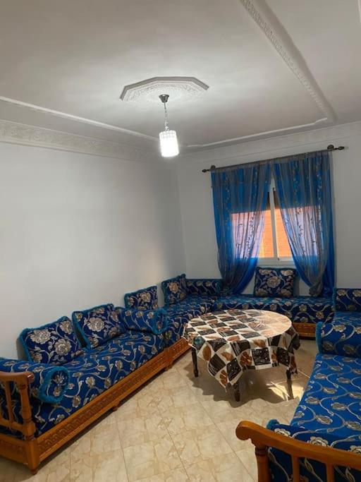 Familial A Lmriss Apartment